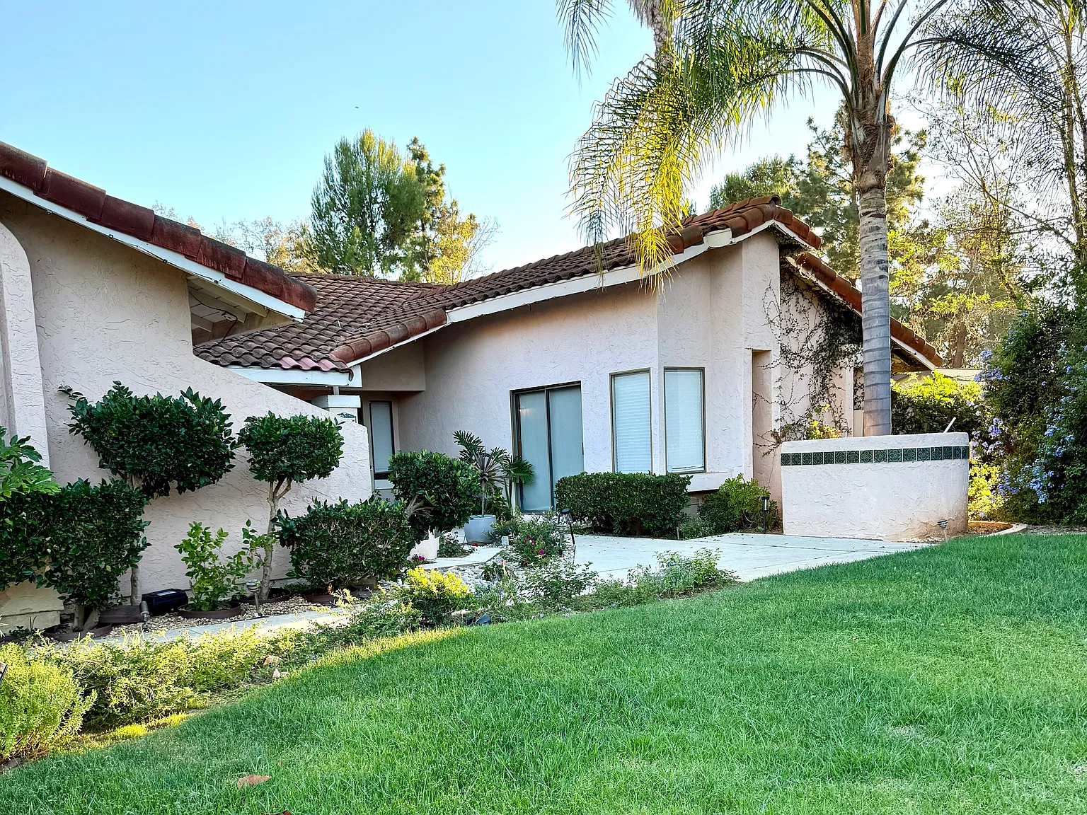 Avenida La Valencia, Poway — Photo 2