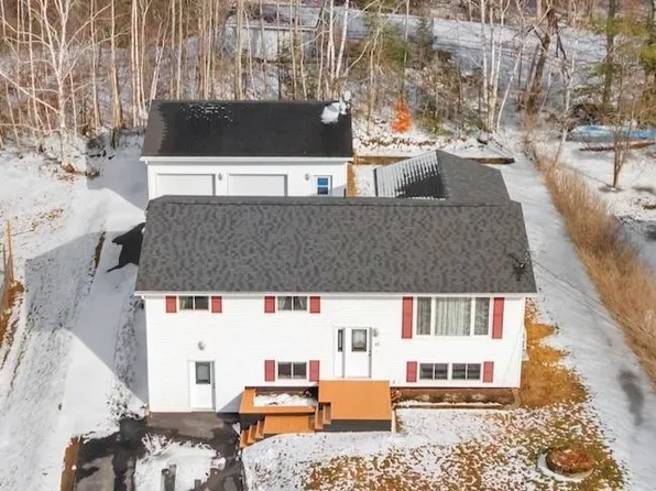 16 Sloat St, Hanwell, NB E3C 1M4