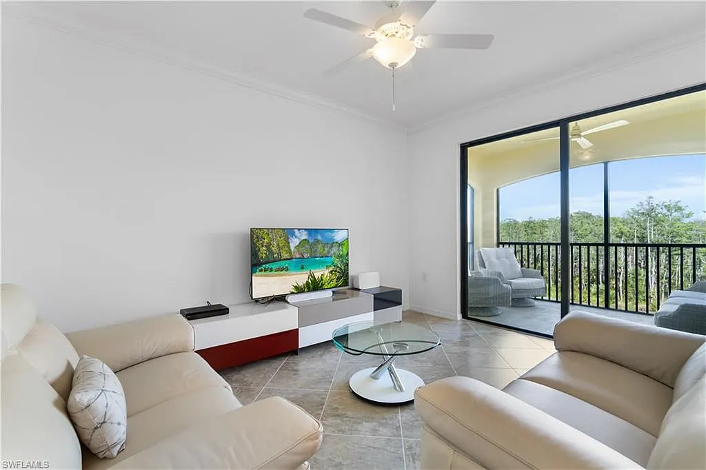 2 bed, 2.0 bath, 1194 sqft, $7,500 — Photo 2