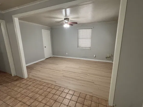 611 Smith St, Denton, TX 76205