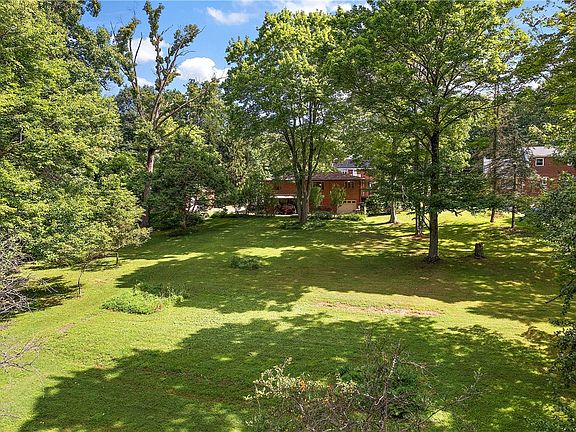 4th image of 109 Westholm Dr