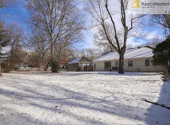 4th image of 9924 McGee St
