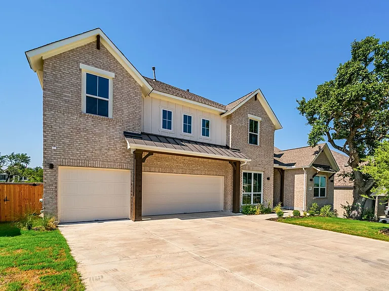 439 Painted Creek Way — Photo 1