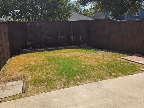 5th image of 1717 Creekpoint Dr