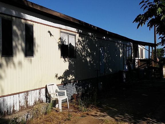 4th image of 9140 El Camino Ave