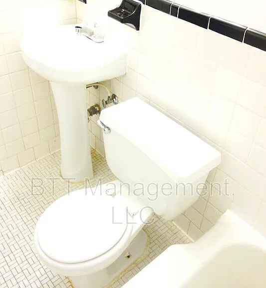 8409 Greenwood Ave #1 — Photo 27