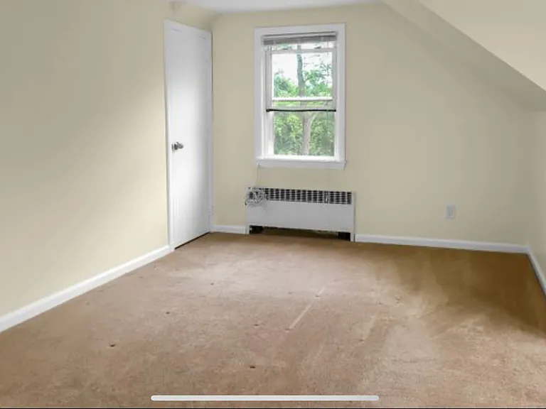 171 Osborne Rd — Photo 8