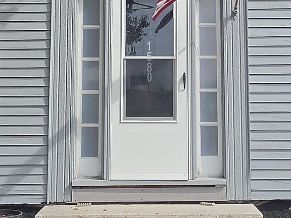 3rd image of 1580 Main Street