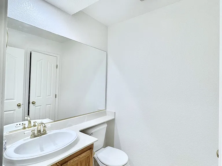 4378 Conejo Dr — Photo 32