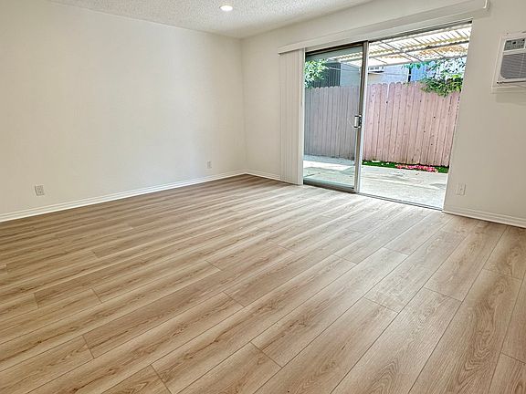 5th image of 508 Hill Dr APT 3