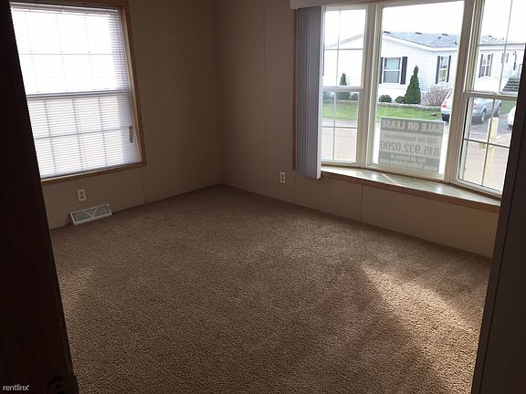 5th image of 47 Saint George Dr