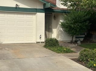 2012 Zinfandel Dr, Rancho Cordova, CA 95670