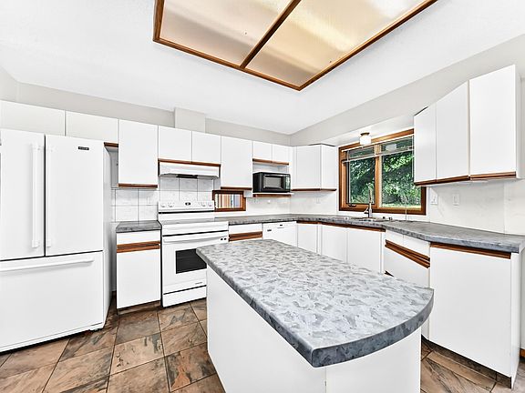 4th image of 4208 Ramsay Rd NW