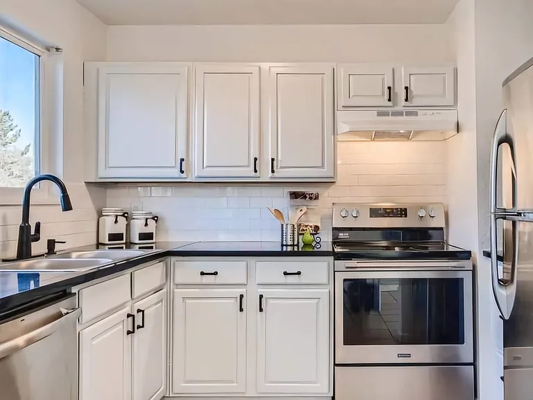 10931 W 106th Ave — Photo 11