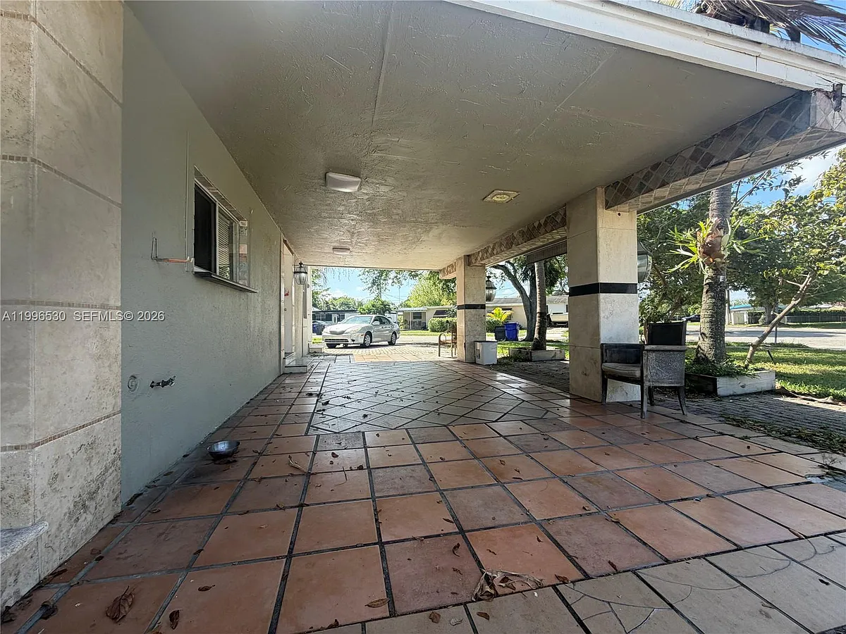 Building Photo - 6 Dawson St #B