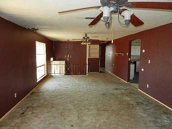 4th image of 4709 Birdwell Ln