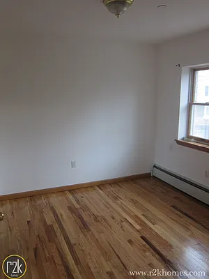 Rented by Realty 2000 Corp | media 23