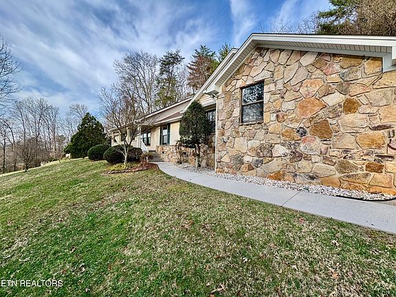 2nd image of 5913 Wassman Rd