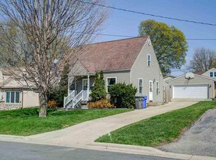 4806 Schofield St, Monona, WI 53716