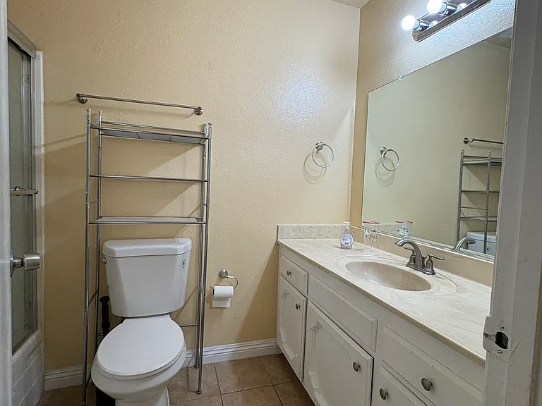 4220 W Corona Ave — Photo 10