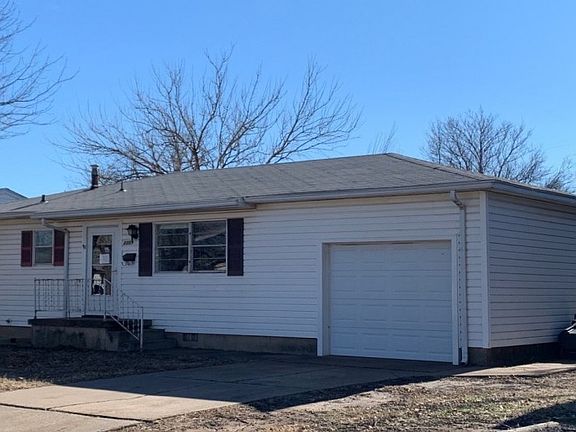 3rd image of 2309 E Ash Ave