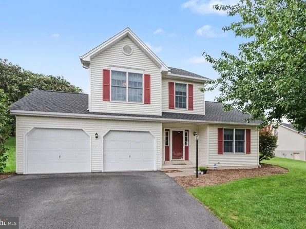 106 Greenwood Ln, Millerstown, PA 17062