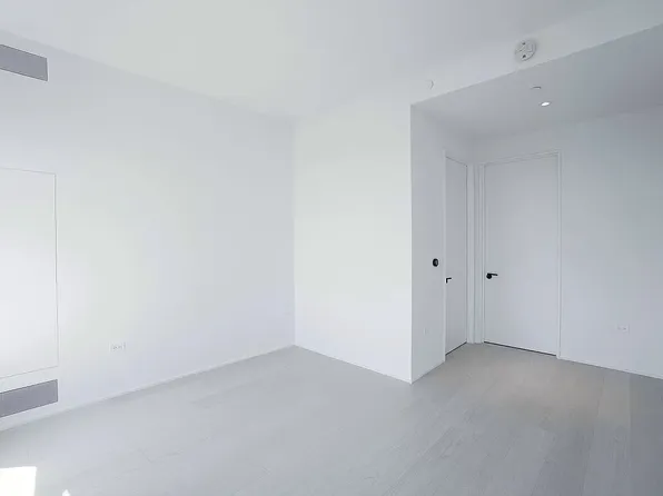 130 William Street image 32 of 68