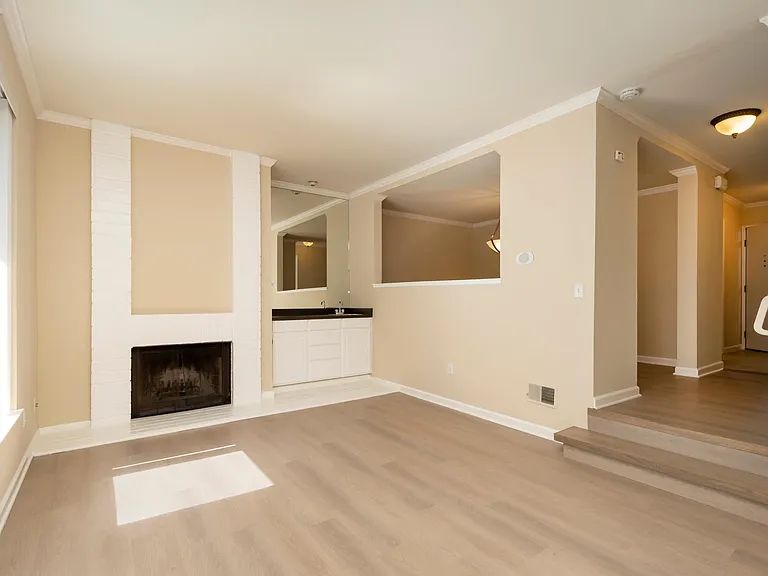 16 Lorton Ave #5 — Photo 3