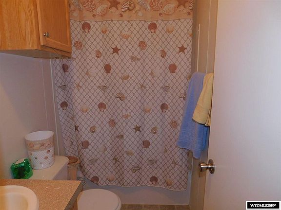 3rd image of 395 Evans St