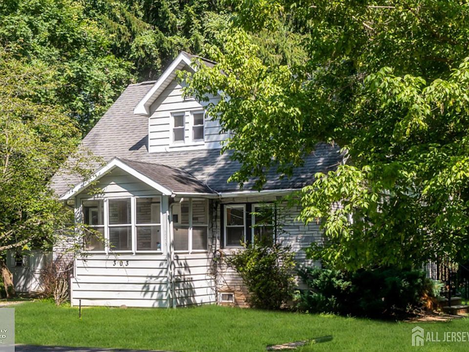 1st image of 303 Stephenson Ave