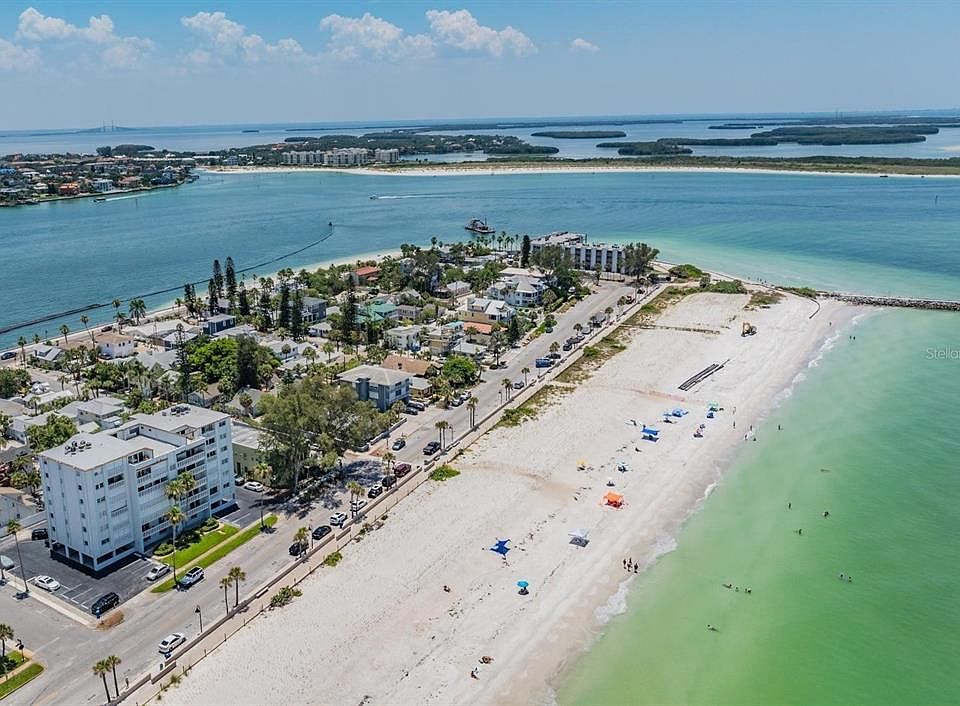 Beach House Of Pass Grille Condominiums 403 Gulf Way Saint Petersburg FL Zillow