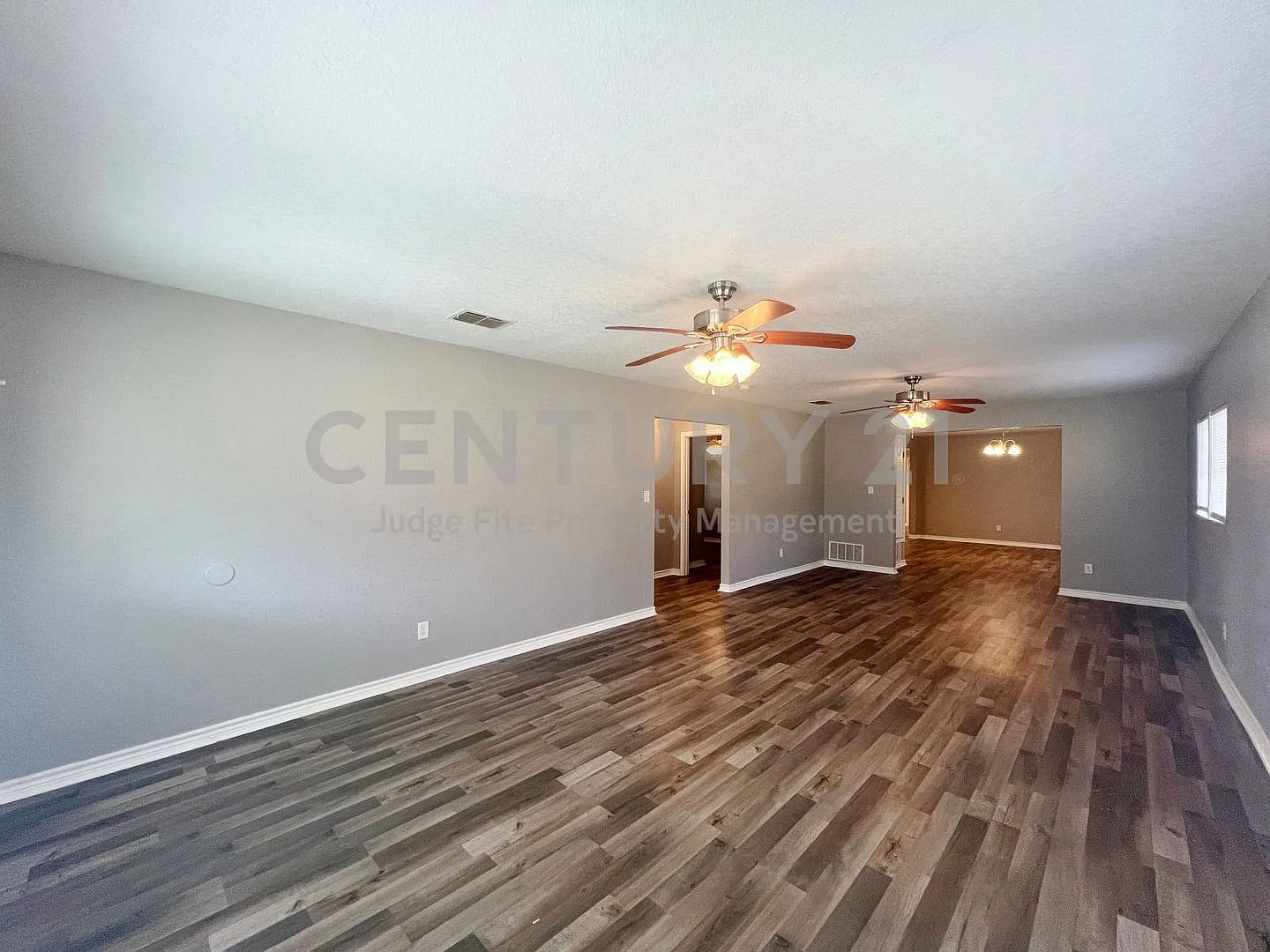 Beautifully Updated 3/2 Within Walking Distance to Tarleton State! — Photo 4