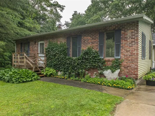 574 Creek Road, Pleasant Valley, NY 12569