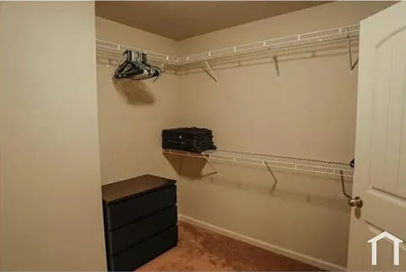 3 bed, 1888 sqft, $2,000 — Photo 2