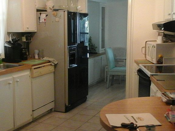 2nd image of 5023 Windmill Manor Ave