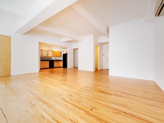 2nd image of 80 Nassau St APT 4B