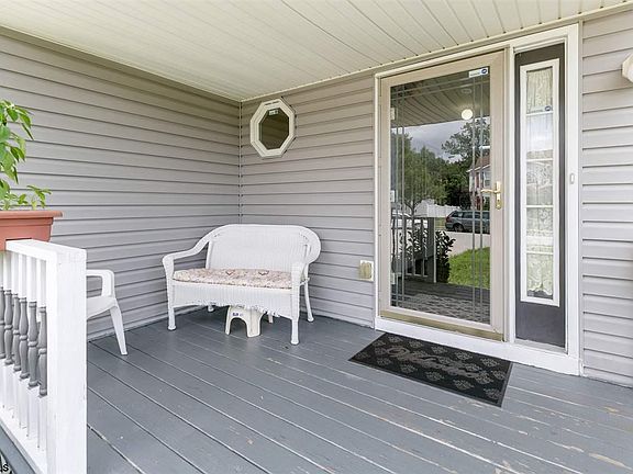 2nd image of 390 Holly Ave