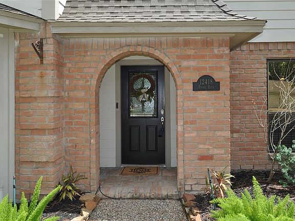 3rd image of 12418 Piping Rock Dr