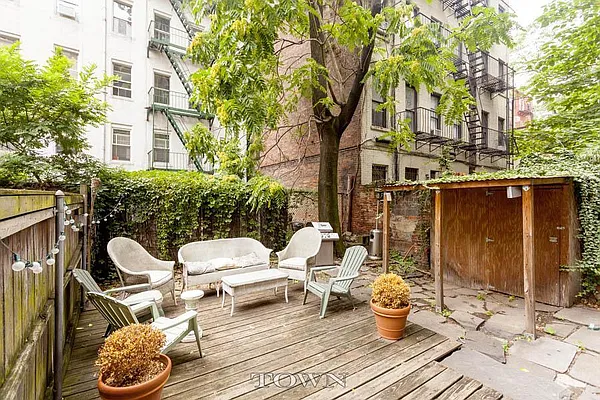 Rented by Town Residential | media 17