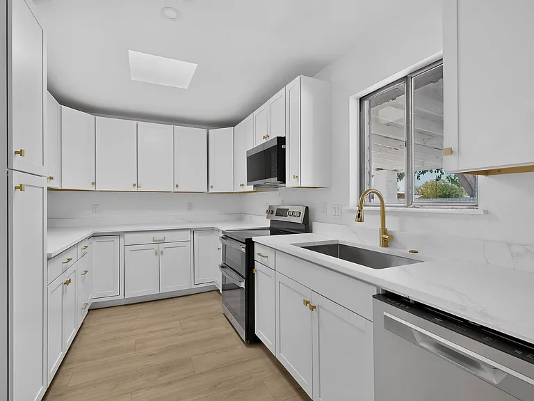 824 Ortega Rd NW — Photo 14