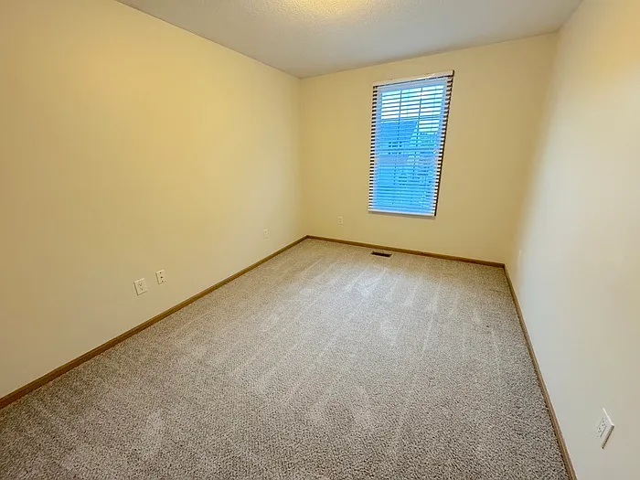 8577 Clover Glade Dr — Photo 17
