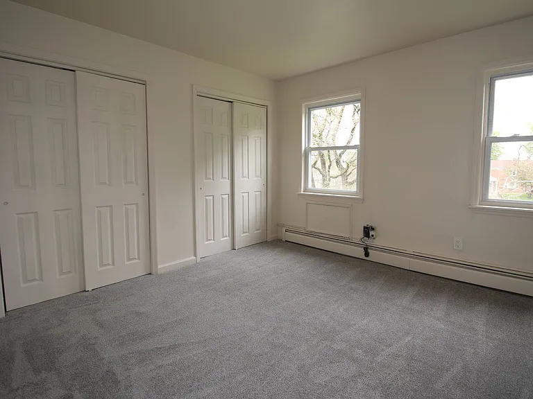 Village Crest Apartments — Photo 10