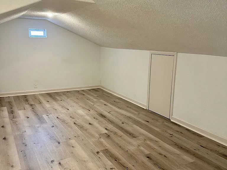 15328 Wirt St — Photo 26