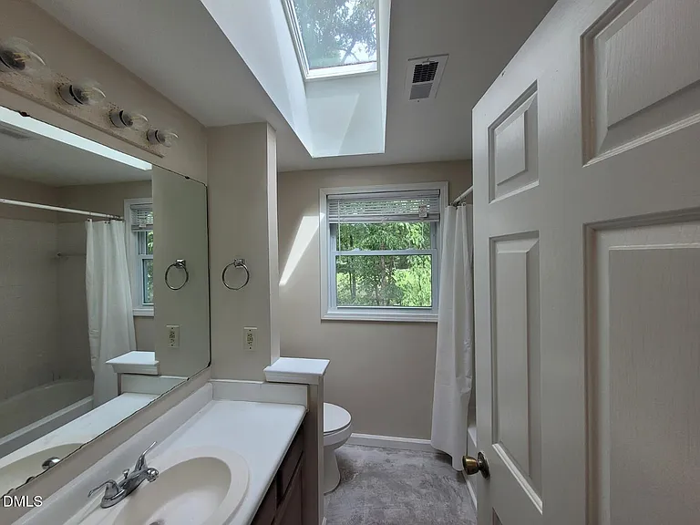104 Corgy Dr — Photo 22