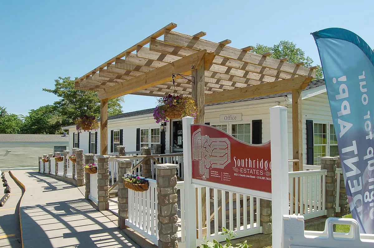 Building Photo - Southridge Estates
