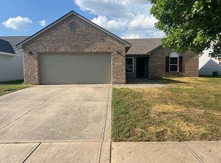 2192 Rolling Hill Ct, Columbus, IN 47201