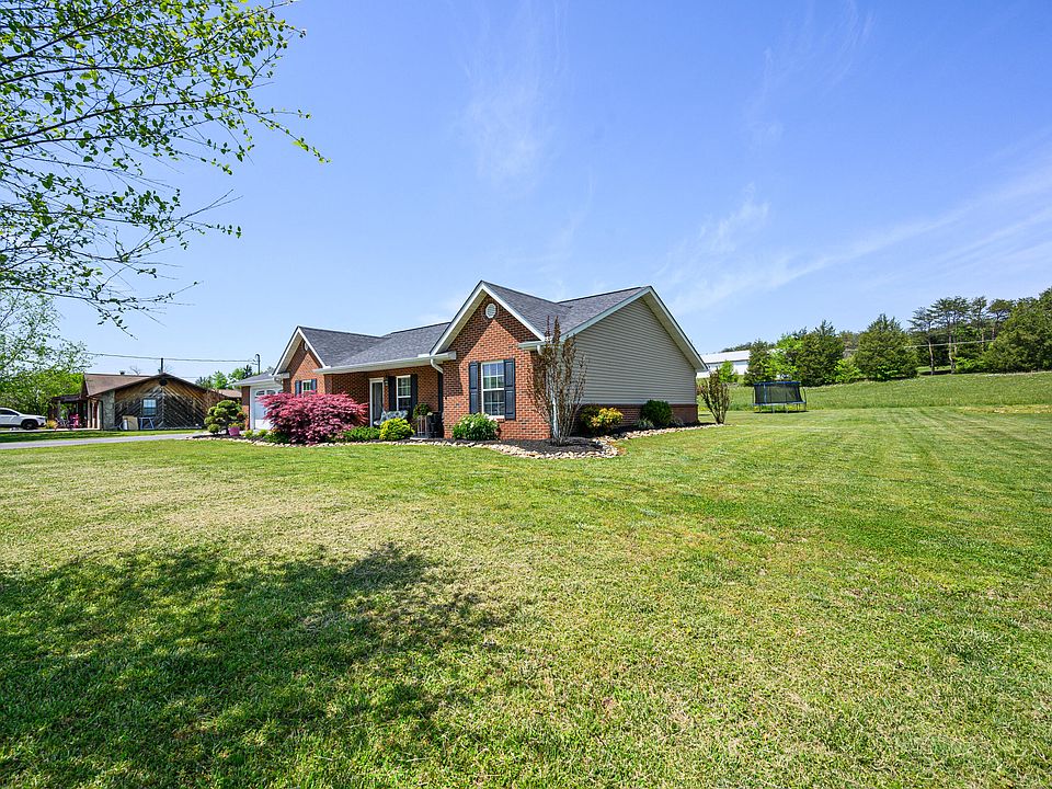 2760 Old Newport Hwy, Sevierville, TN 37876 Zillow