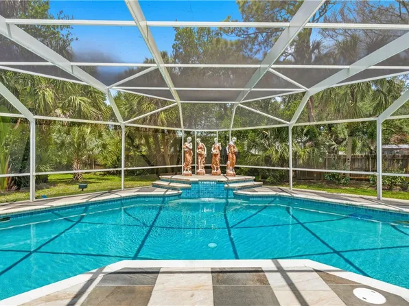 480 38th Ct, Vero Beach, FL 32968
