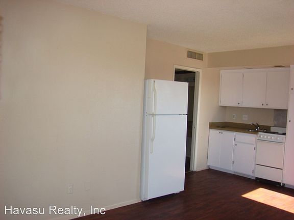 3rd image of 2351 McCulloch Blvd N APT 28