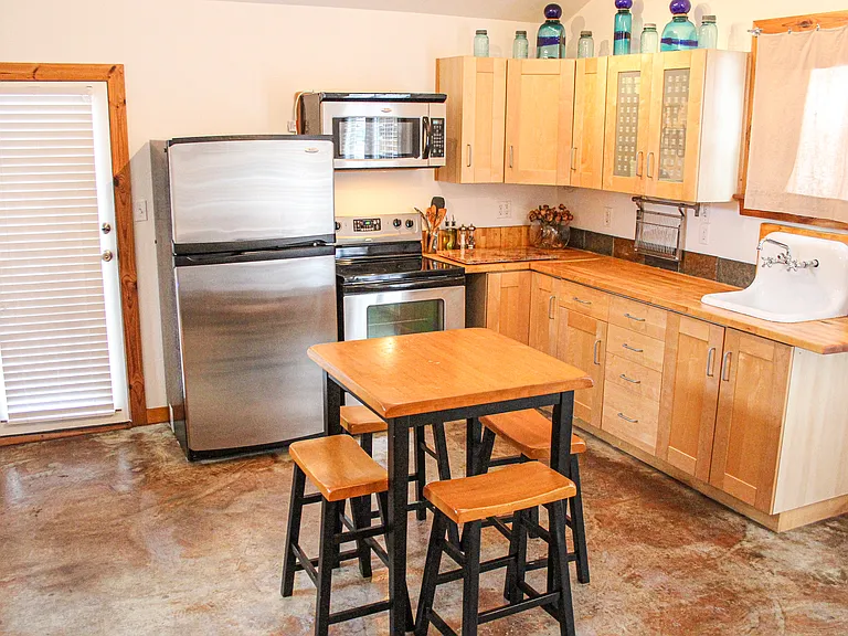 3410B Werner Ave — Photo 10